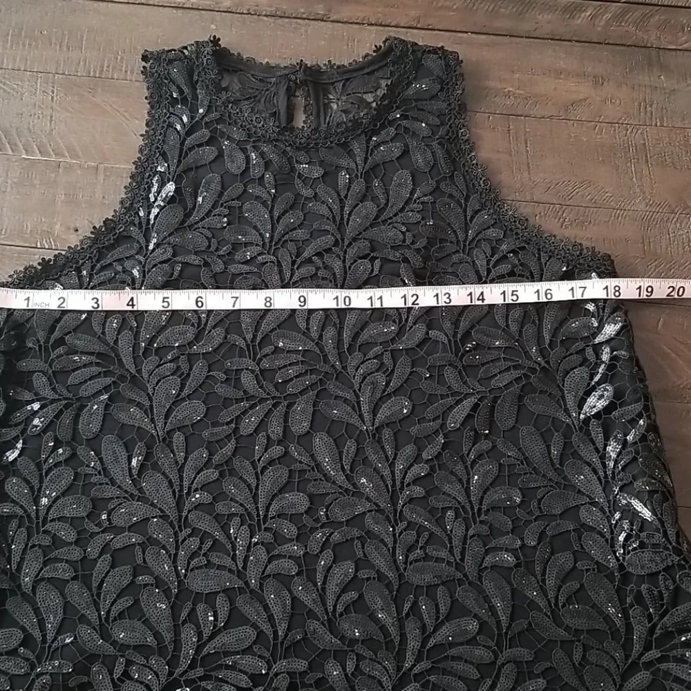 Elegant Crochet Trim Sequin Top
